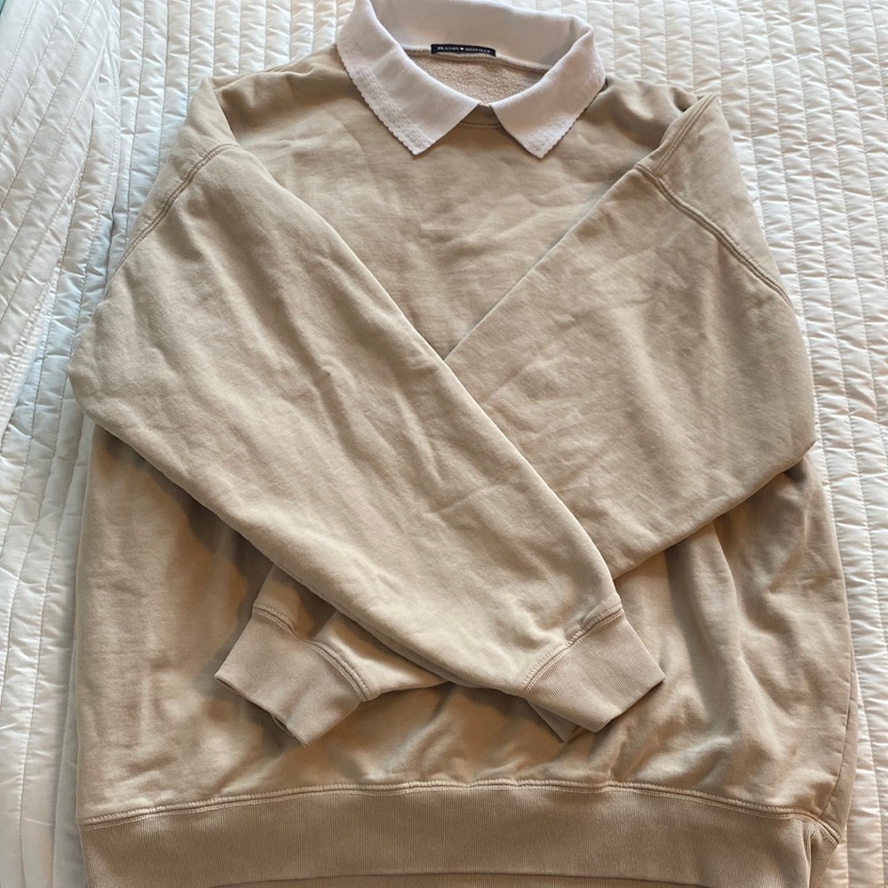 Brandy Melville oversized collared sweatshirt